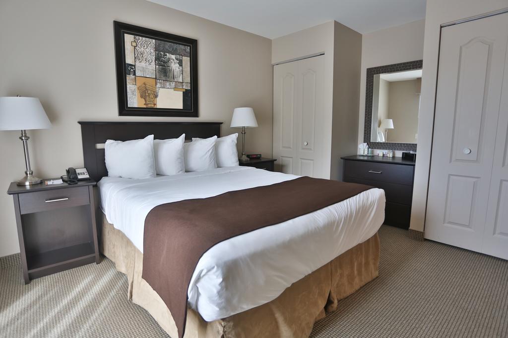 Hotel Le Versailles Saint-Sauveur-des-Monts Zimmer foto