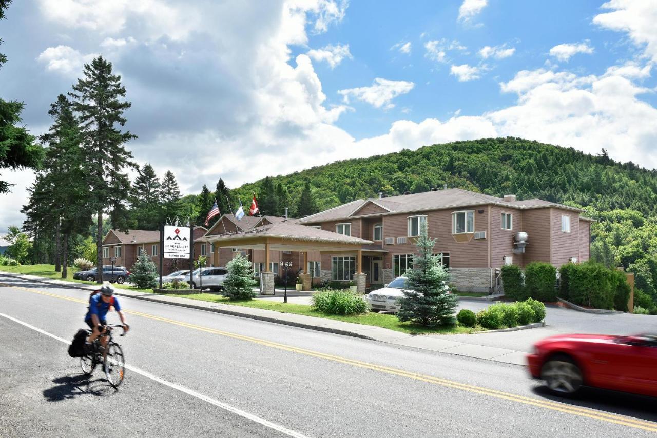 Hotel Le Versailles Saint-Sauveur-des-Monts Exterior foto